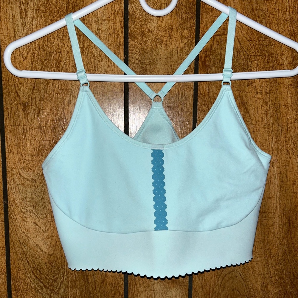 Nike active top